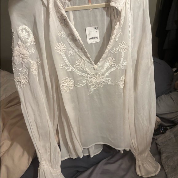 Free People Bali Dragon Lily Blouse NWT Size LARGE. - Picture 7 of 12